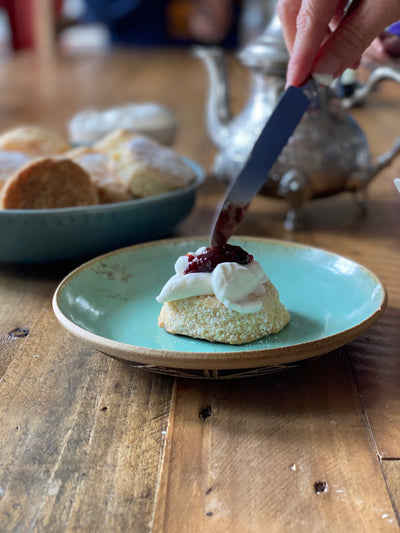 Simple breakfast scones