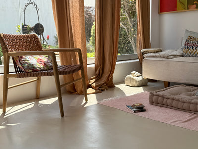Feel the breeze, hear the sea – relax in this spacious 2-bed island getaway.